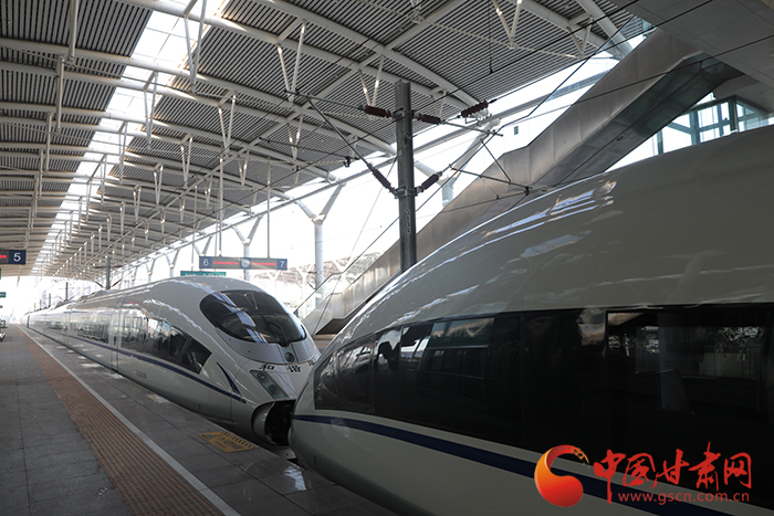 西銀客專甘寧段開(kāi)啟重聯(lián)動(dòng)車組逐級(jí)提速試驗(yàn)