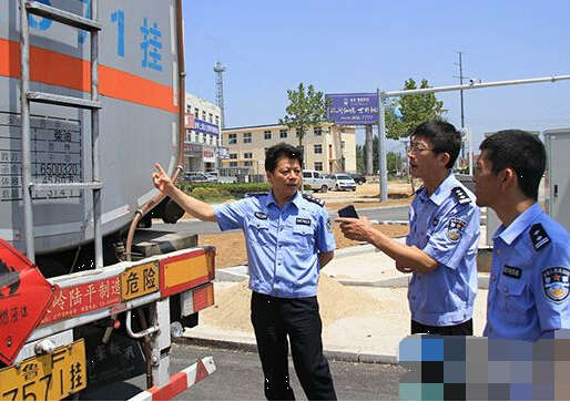 蘭州市開展?；愤\(yùn)輸交通安全專項(xiàng)整治行動