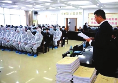 天水秦州區(qū)開審18人涉惡案 被控涉嫌敲詐勒索、尋釁滋事、開設(shè)賭場等