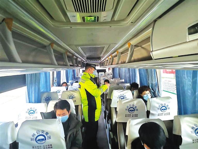 蘭州交警啟動(dòng)春運(yùn)最強(qiáng)交通安全保障已查處超員31起、飲酒醉酒駕駛39起