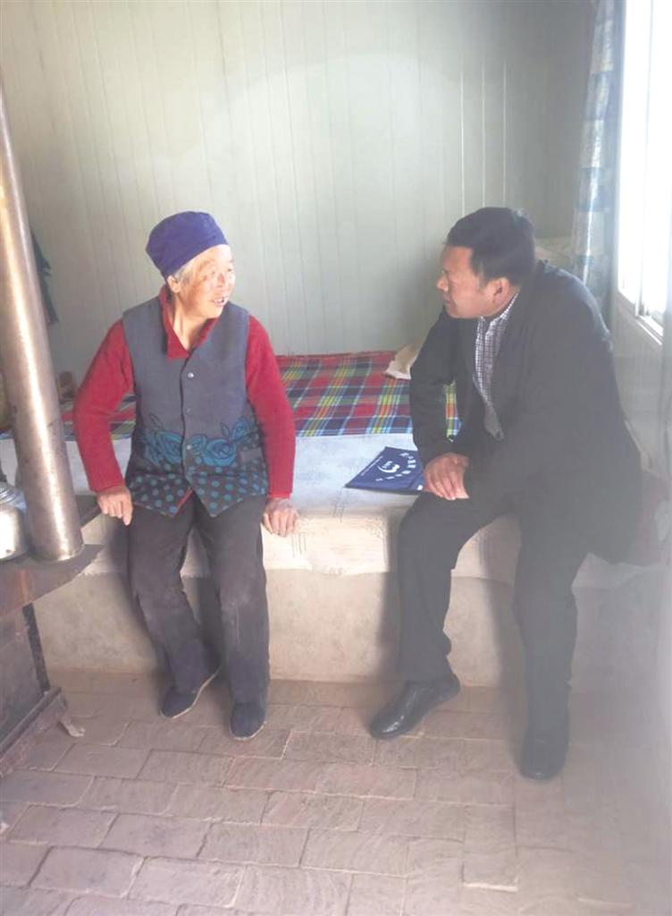 榆中縣扶貧開發(fā)辦公室黨組書記、主任王國福：建言獻(xiàn)策當(dāng)助手 沖鋒陷陣排頭兵