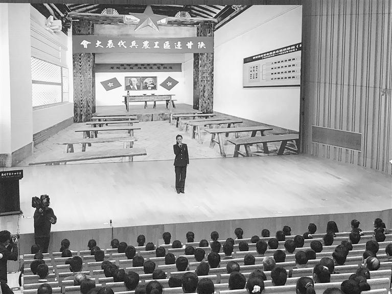 蘭州市開展“學黨史、頌黨恩、跟黨走”紅色文化進校園活動