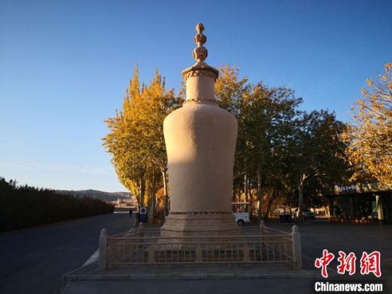 圖為2020年11月，沐浴在晨光中的莫高窟道士塔。(資料圖) 馮志軍 攝