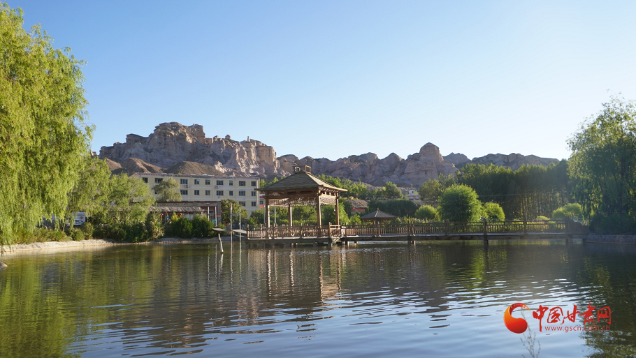 【小康圓夢·看甘肅】肅南：鄉(xiāng)村旅游托起百姓富?！敖痫埻搿?>
        </a><em>【小康圓夢·看甘肅】肅南：鄉(xiāng)村旅游托起百姓富?！敖痫埻搿?/em></li>
    <li><a  target=