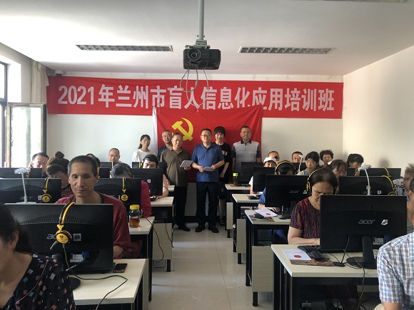 維權(quán)處黨支部開展“法律宣傳進(jìn)學(xué)校”志愿者服務(wù)活動