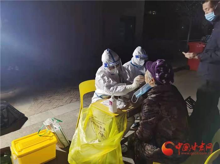 專家詳解新版新冠診療方案：為何輕型病例可以不住院了？